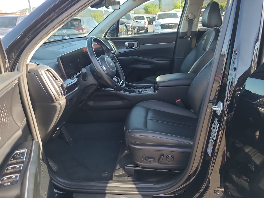 Thumbnail: 2024 Kia Sorento - 11