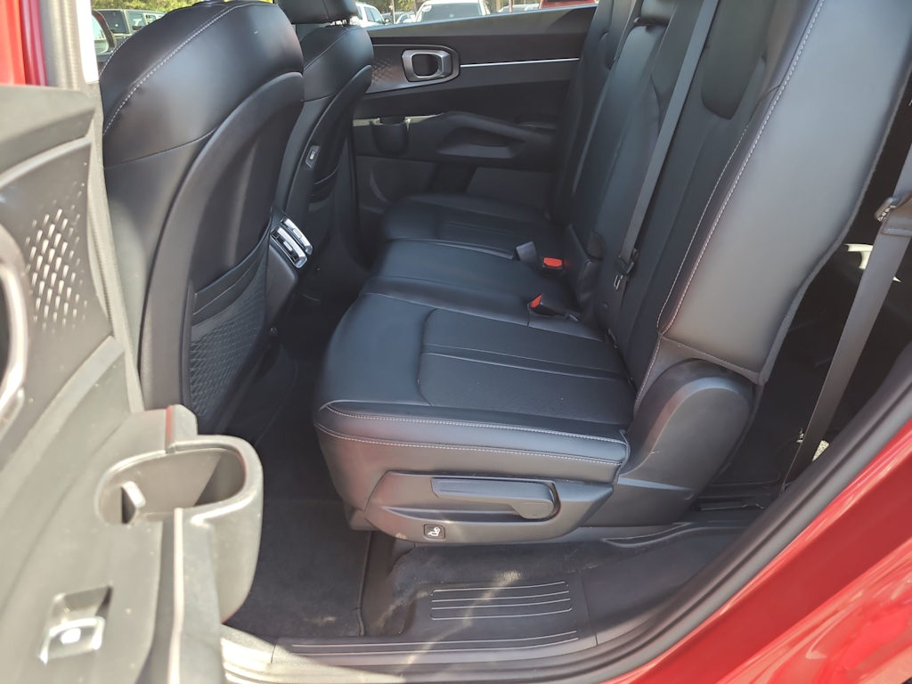 Thumbnail: 2021 Kia Sorento - 28