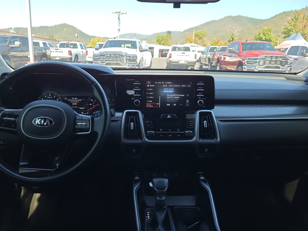 Thumbnail: 2021 Kia Sorento - 10