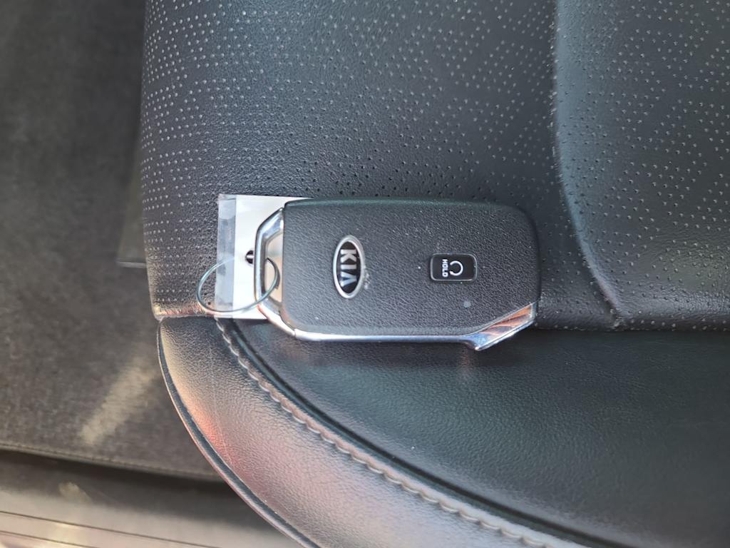 Thumbnail: 2021 Kia Sorento - 18