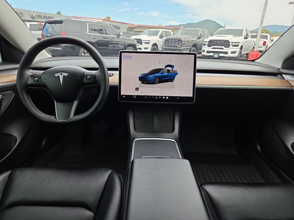 Thumbnail: 2022 Tesla Model 3 - 2