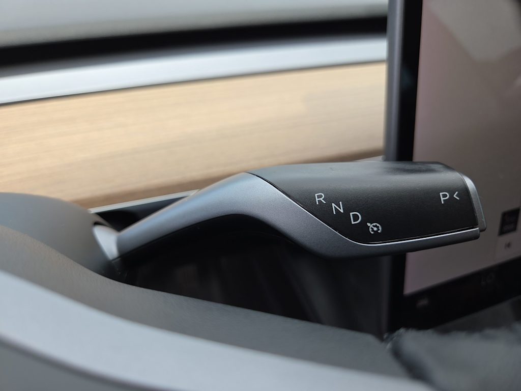 Thumbnail: 2022 Tesla Model 3 - 28