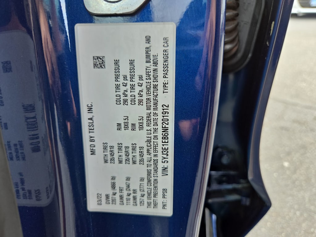 Thumbnail: 2022 Tesla Model 3 - 15