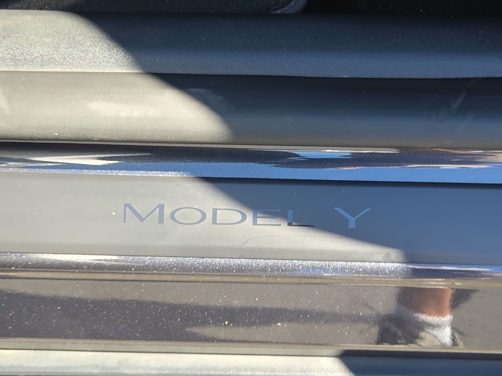 Thumbnail: 2024 Tesla Model Y - 23