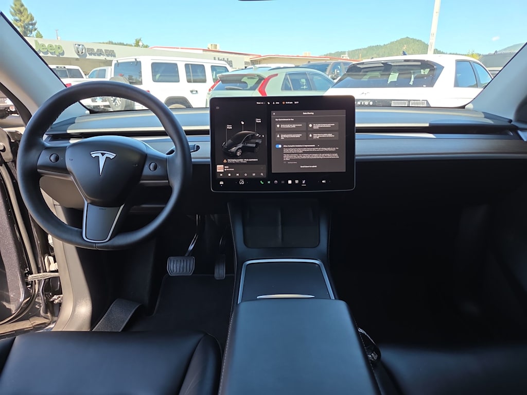 Thumbnail: 2024 Tesla Model Y - 8