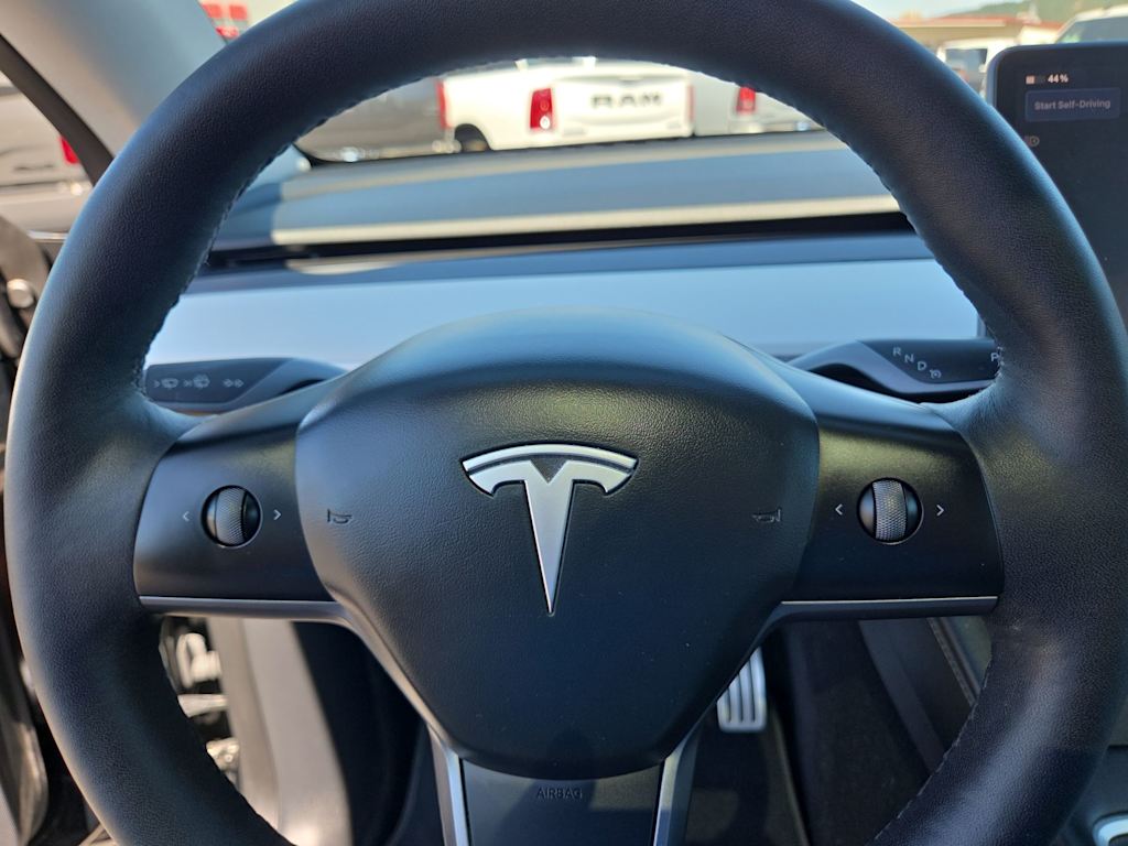 Thumbnail: 2023 Tesla Model Y - 25