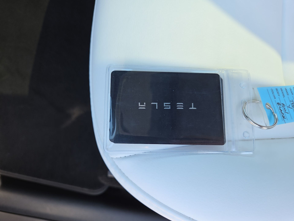 Thumbnail: 2023 Tesla Model Y - 29