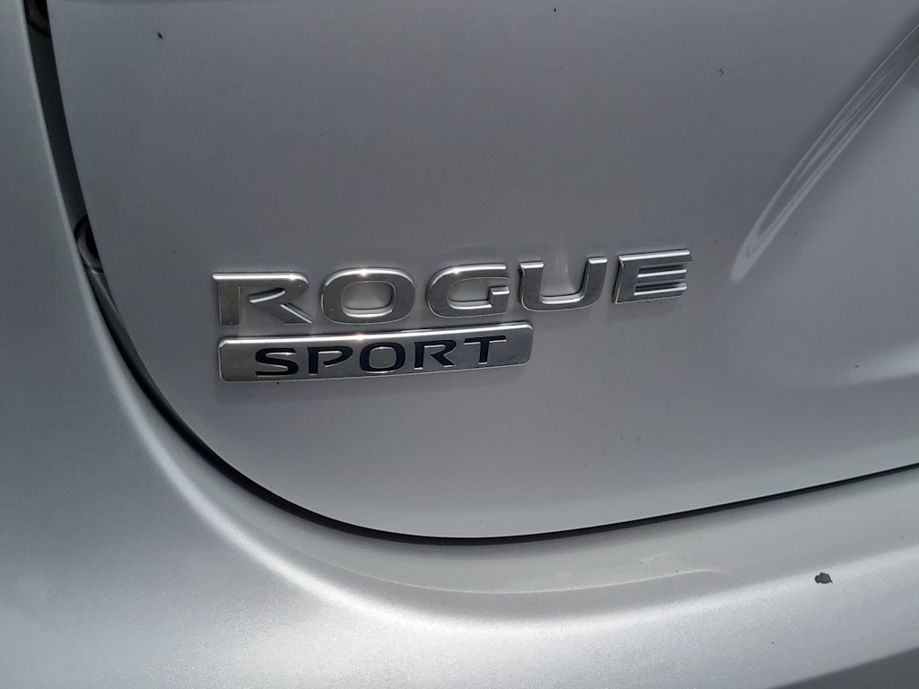 2018 Nissan Rogue Sport S 7
