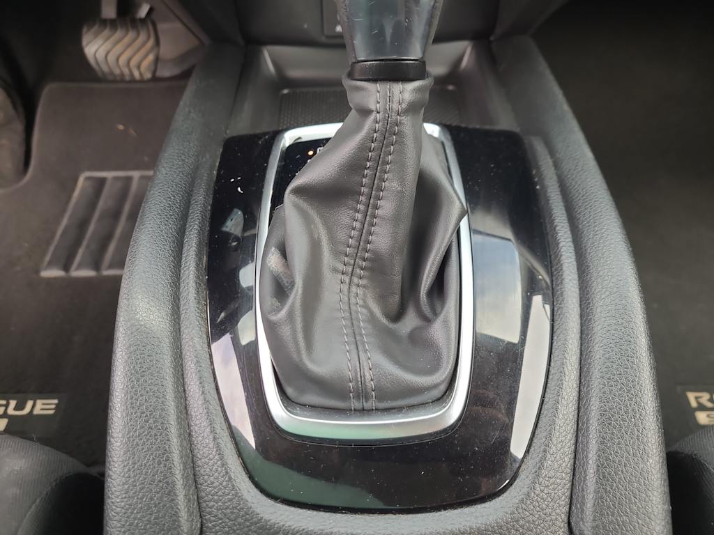 2018 Nissan Rogue Sport S 15