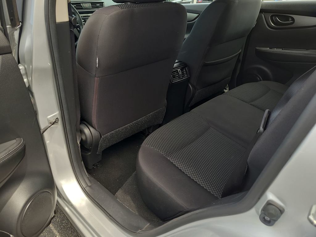 2018 Nissan Rogue Sport S 13