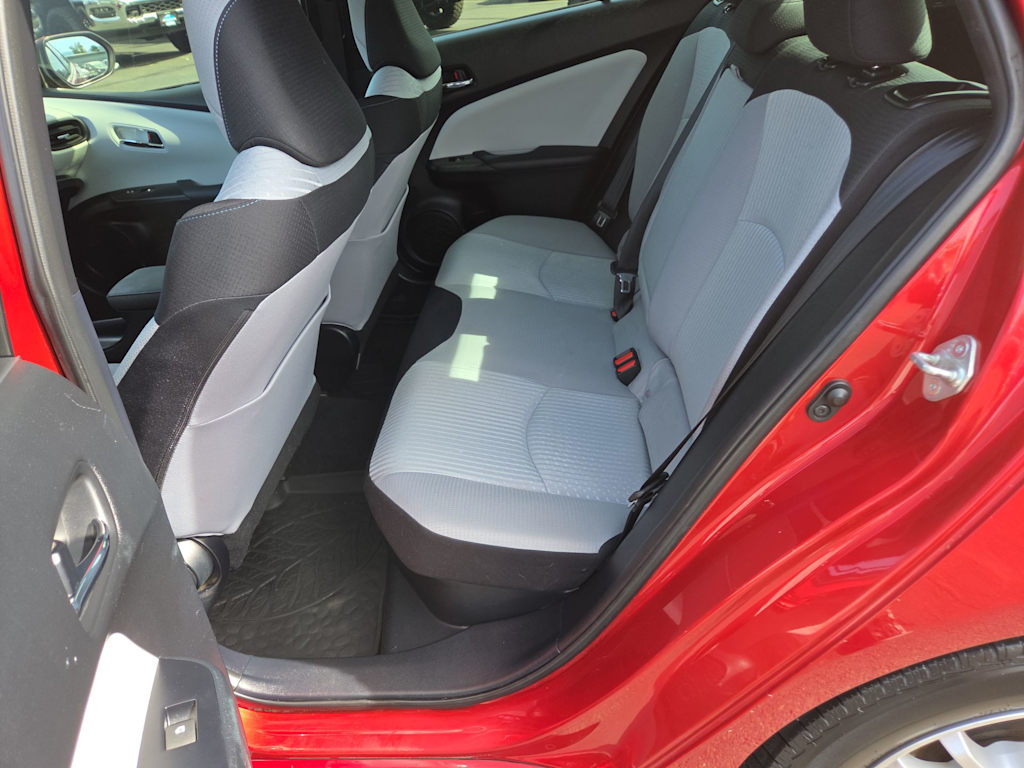 Thumbnail: 2016 Toyota Prius - 25