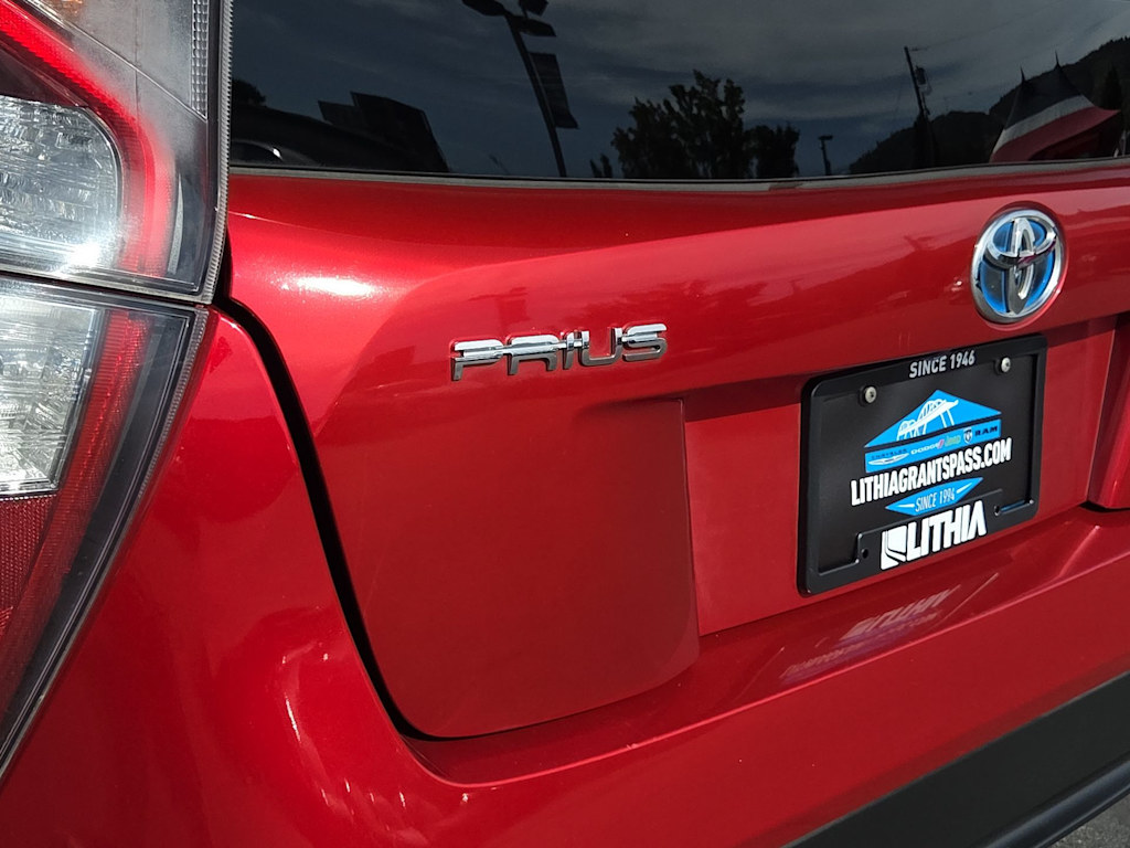 Thumbnail: 2016 Toyota Prius - 24