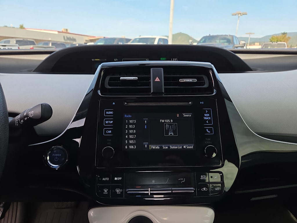 Thumbnail: 2016 Toyota Prius - 13