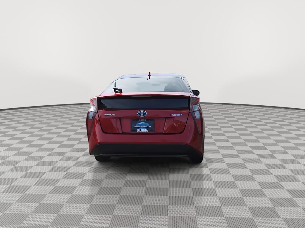 Thumbnail: 2016 Toyota Prius - 15