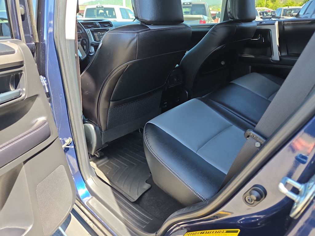 Thumbnail: 2016 Toyota 4Runner - 12