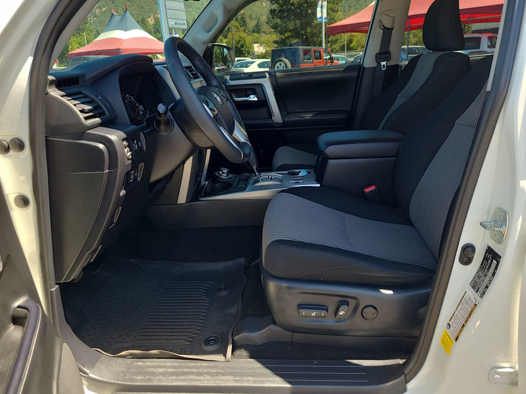 Thumbnail: 2023 Toyota 4Runner - 10