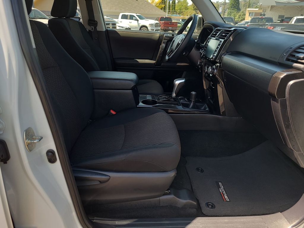 Thumbnail: 2024 Toyota 4Runner - 12