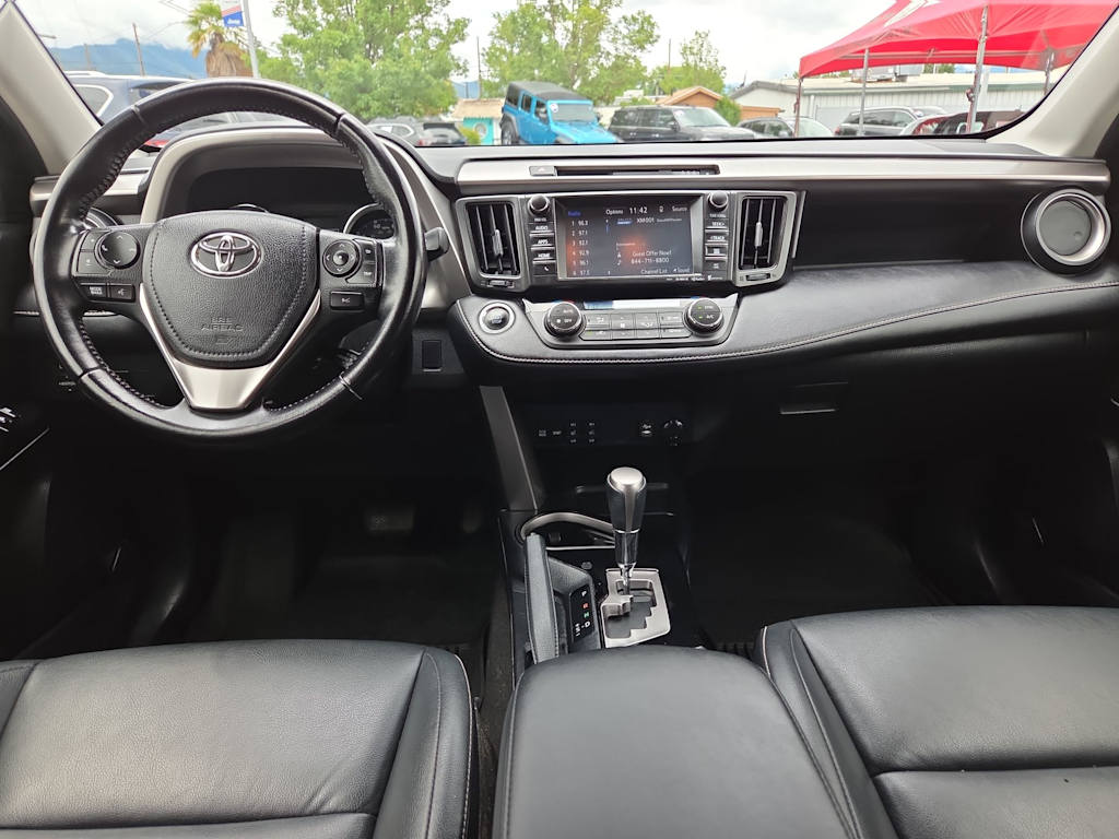 Thumbnail: 2017 Toyota RAV4 - 10