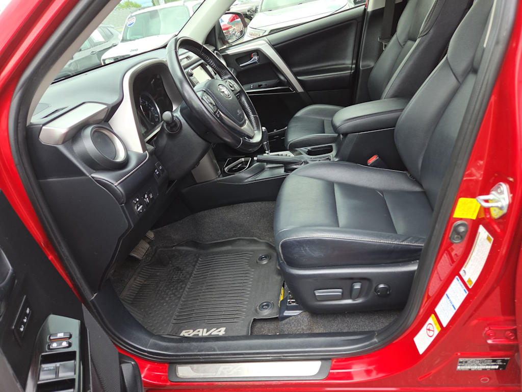 Thumbnail: 2017 Toyota RAV4 - 11