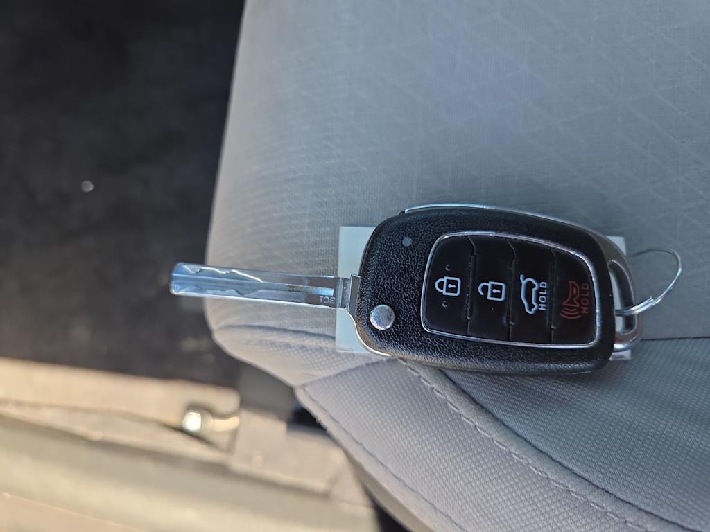 Thumbnail: 2018 Hyundai Tucson - 18