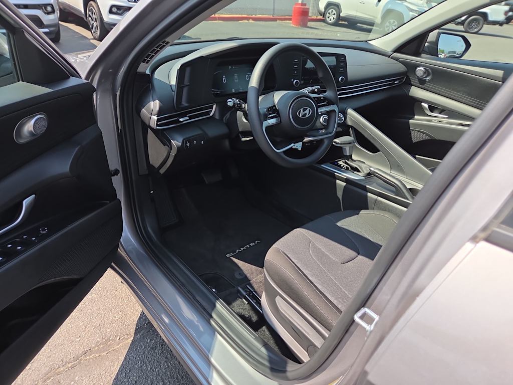 Thumbnail: 2025 Hyundai Elantra - 2