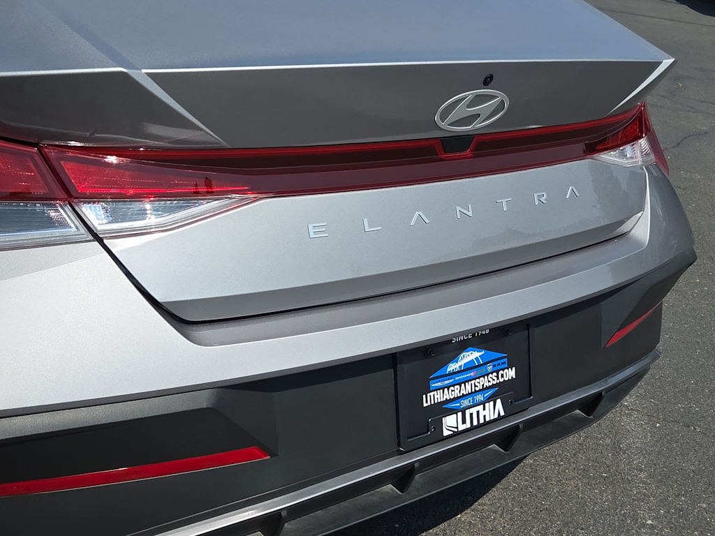 Thumbnail: 2025 Hyundai Elantra - 27