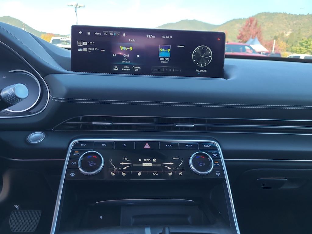 Thumbnail: 2024 Genesis GV80 - 14