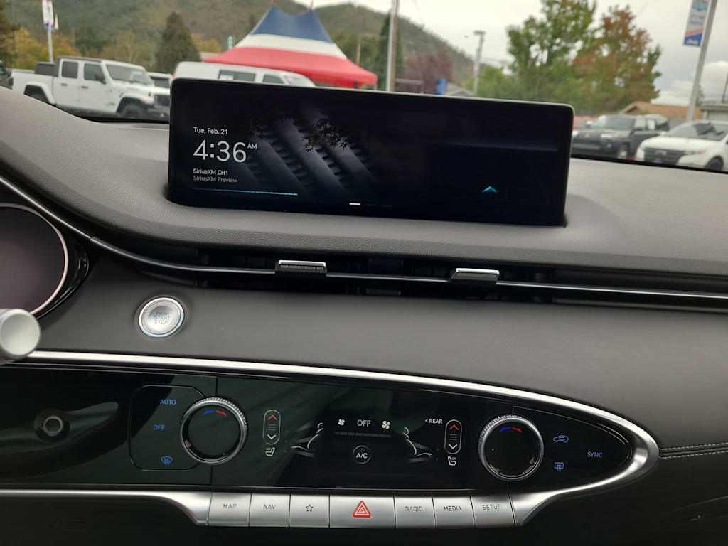 Thumbnail: 2025 Genesis GV70 - 29