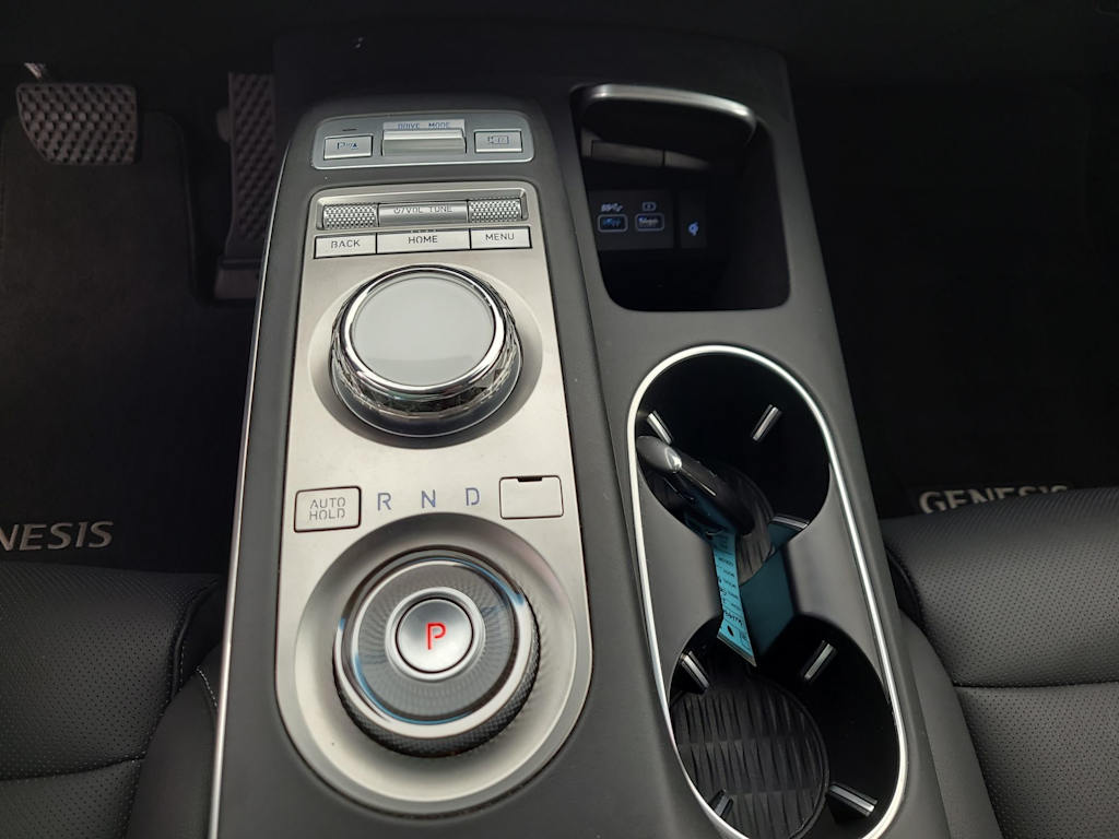 Thumbnail: 2025 Genesis GV70 - 14