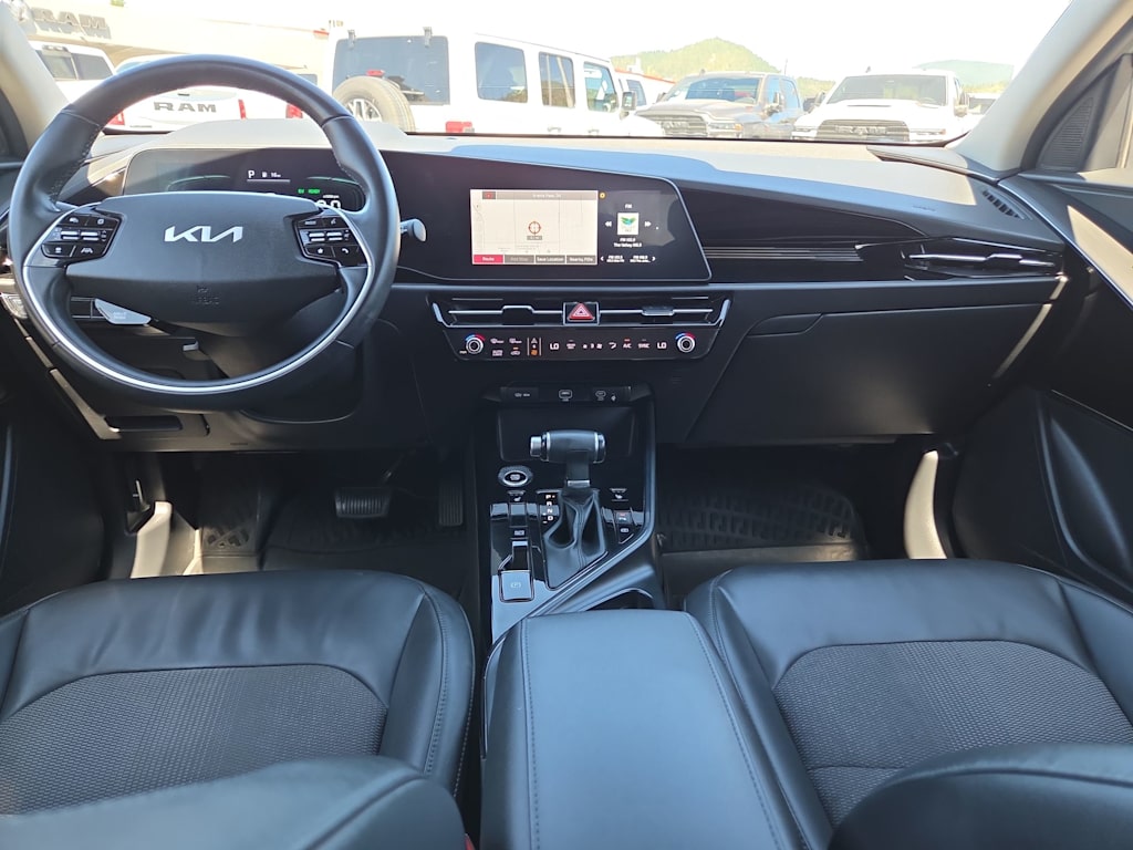 Thumbnail: 2023 Kia Niro - 10