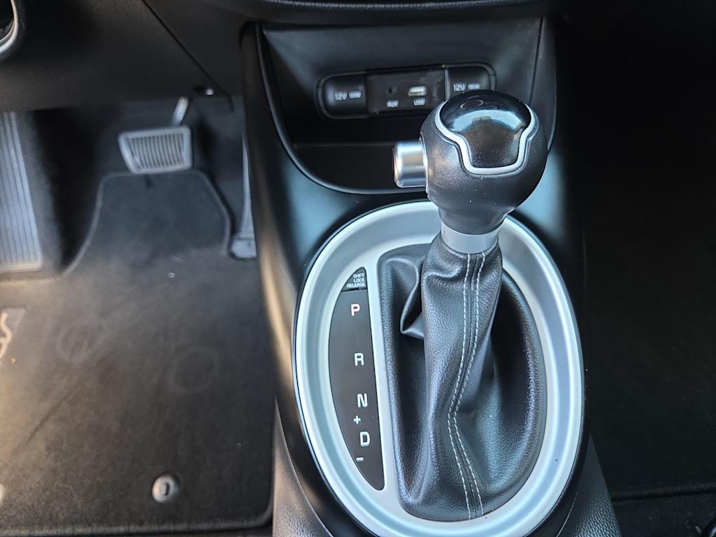 Thumbnail: 2017 Kia Soul - 15