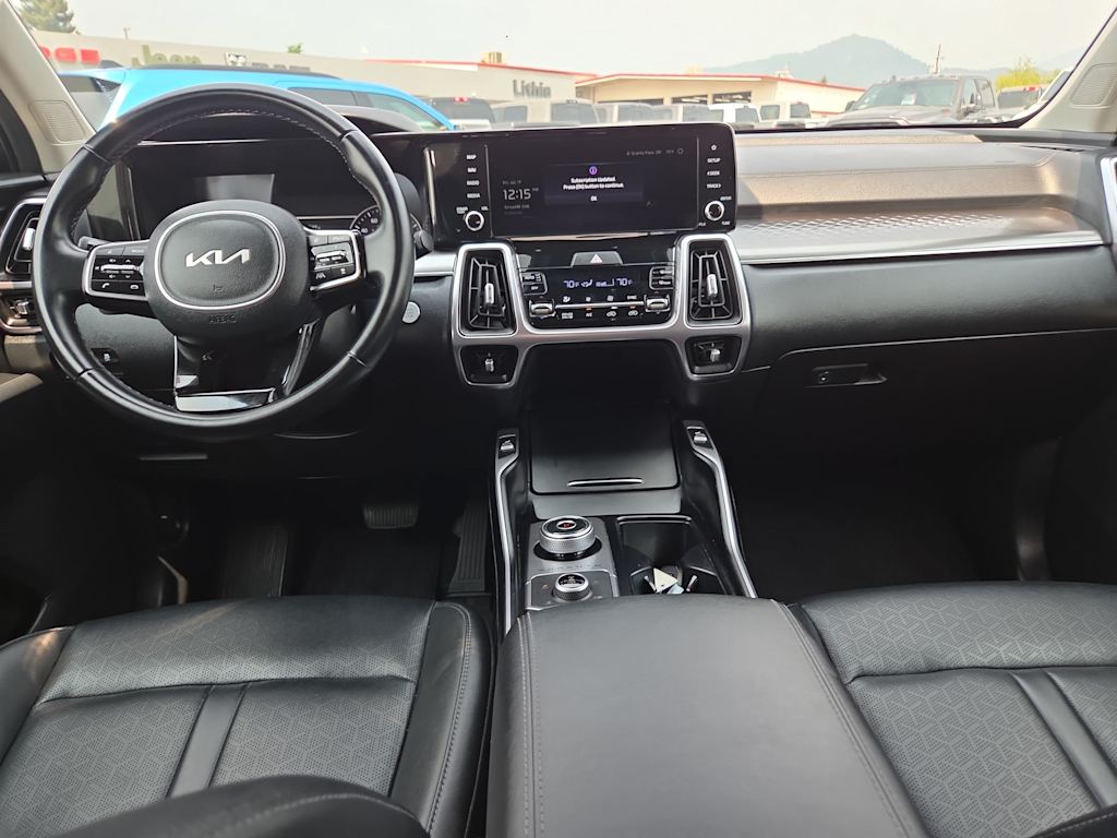 Thumbnail: 2024 Kia Sorento - 10