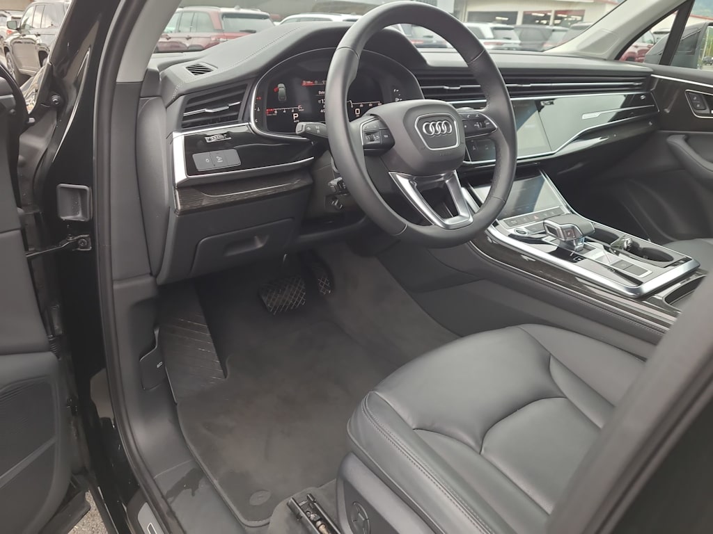 2024 Audi Q7 Premium Plus 2