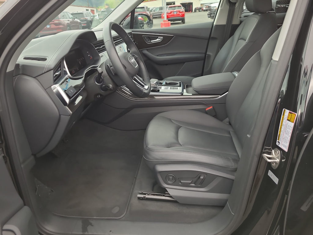 2024 Audi Q7 Premium Plus 11