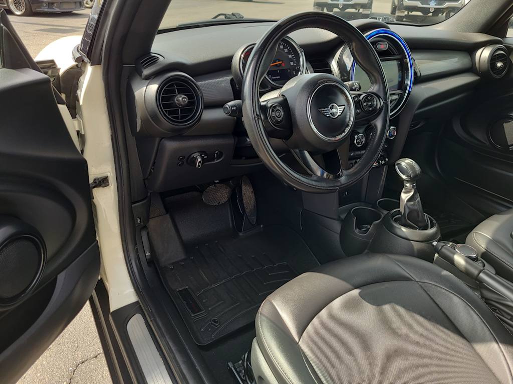 Thumbnail: 2019 MINI Cooper - 2