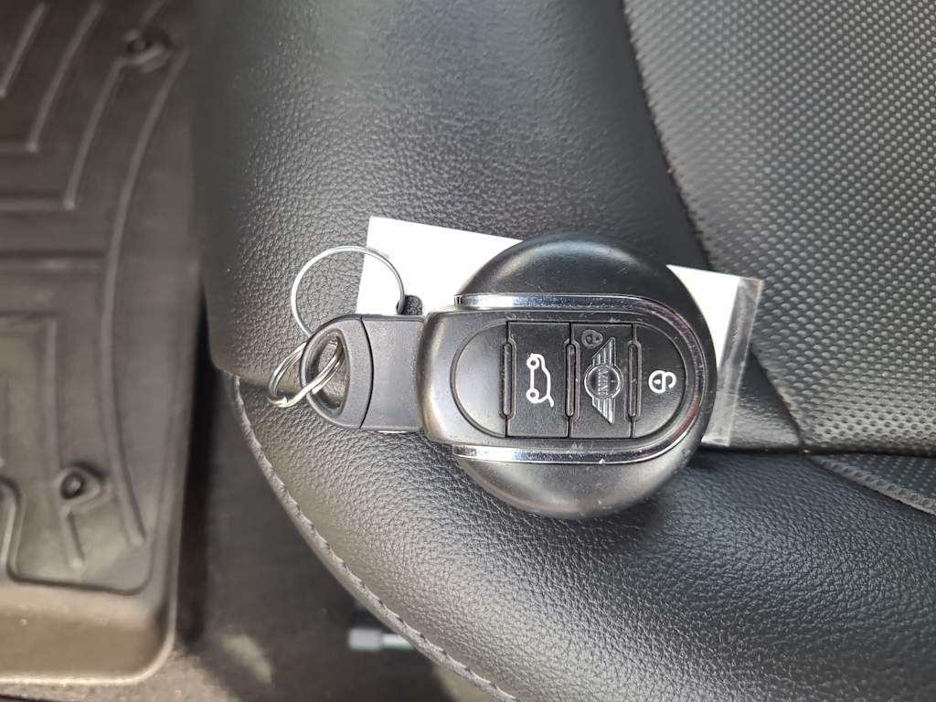 Thumbnail: 2019 MINI Cooper - 17