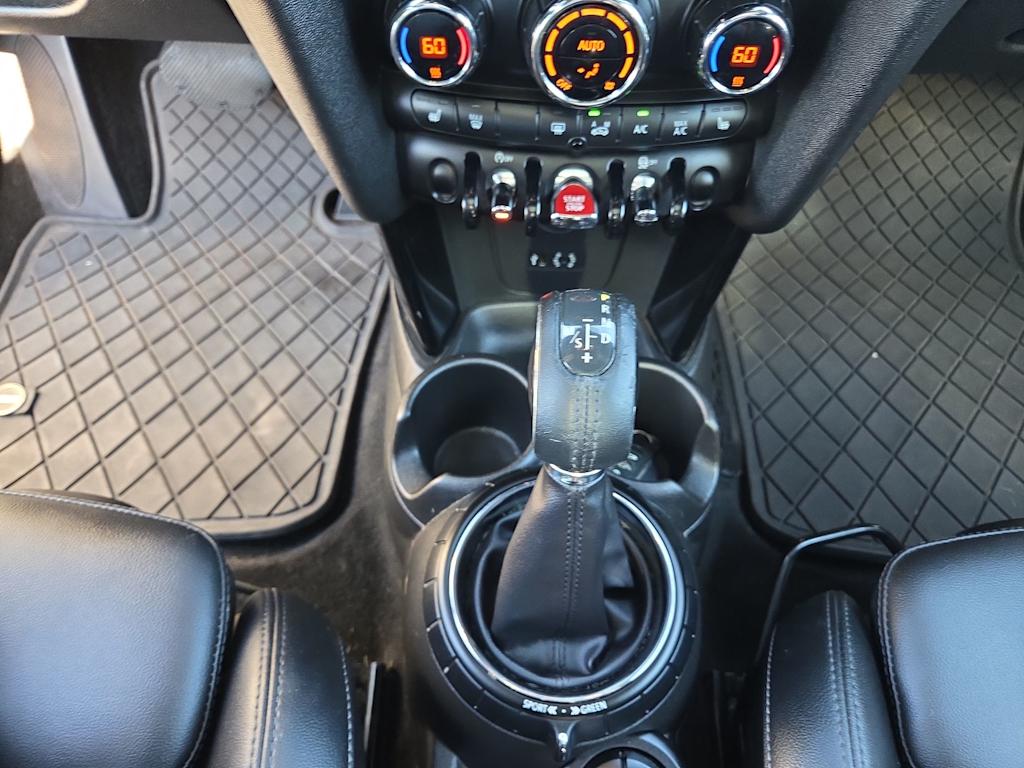 Thumbnail: 2017 MINI Cooper - 16