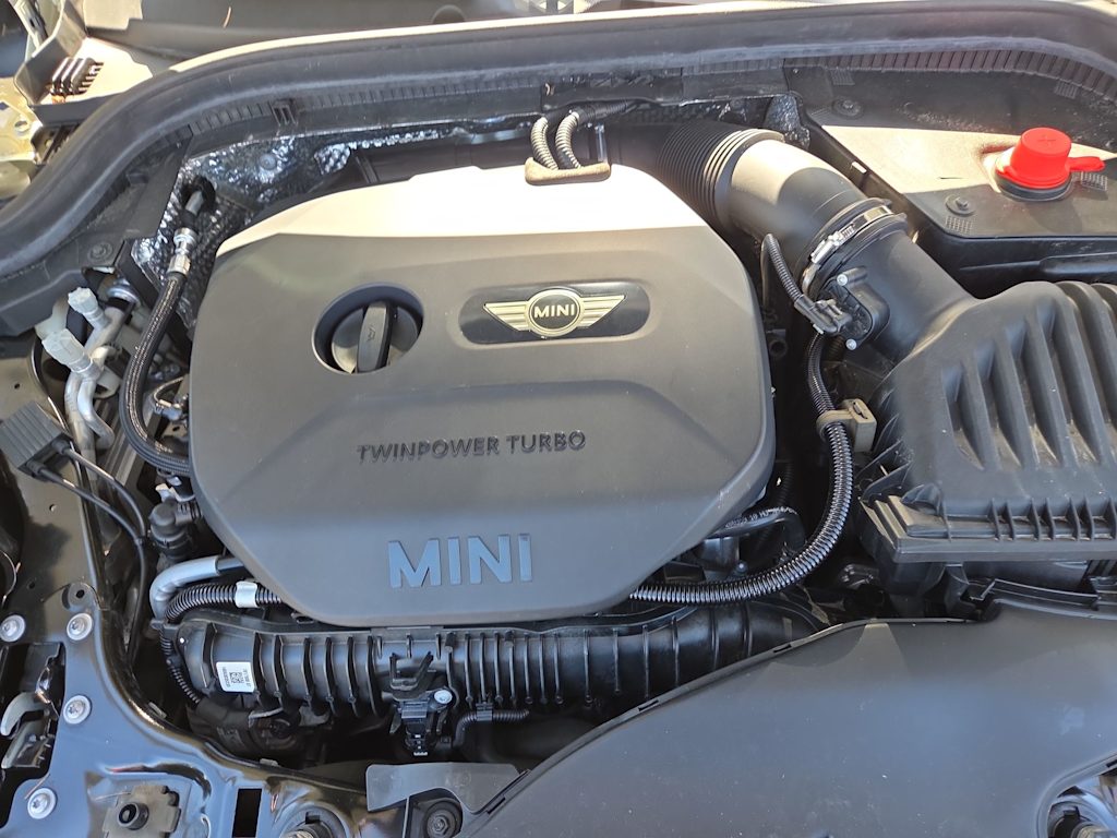 Thumbnail: 2017 MINI Cooper - 9