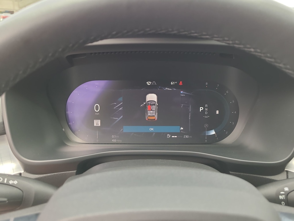 2024 Volvo XC40 B5 Core 16