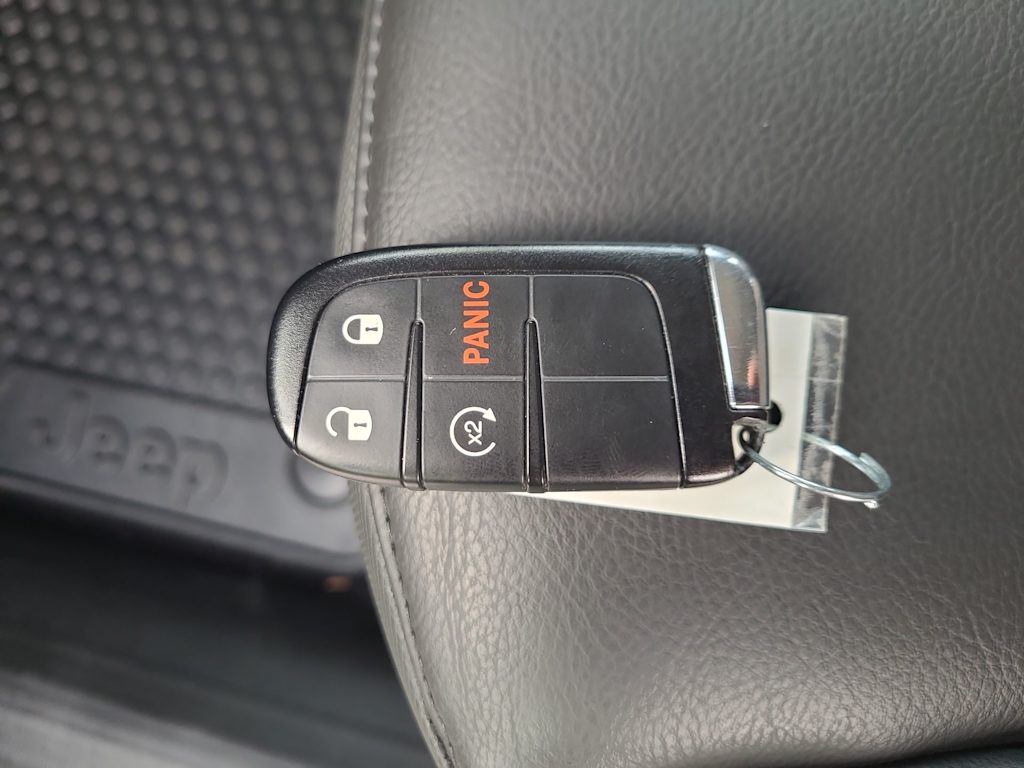 Thumbnail: 2023 Jeep Renegade - 18