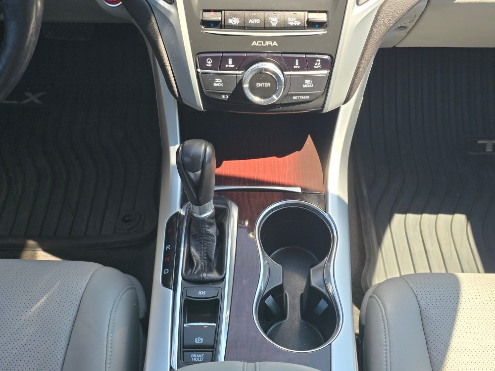 Thumbnail: 2015 Acura TLX - 14