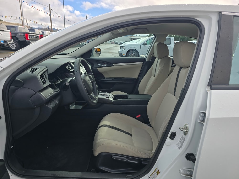 Thumbnail: 2016 Honda Civic - 8