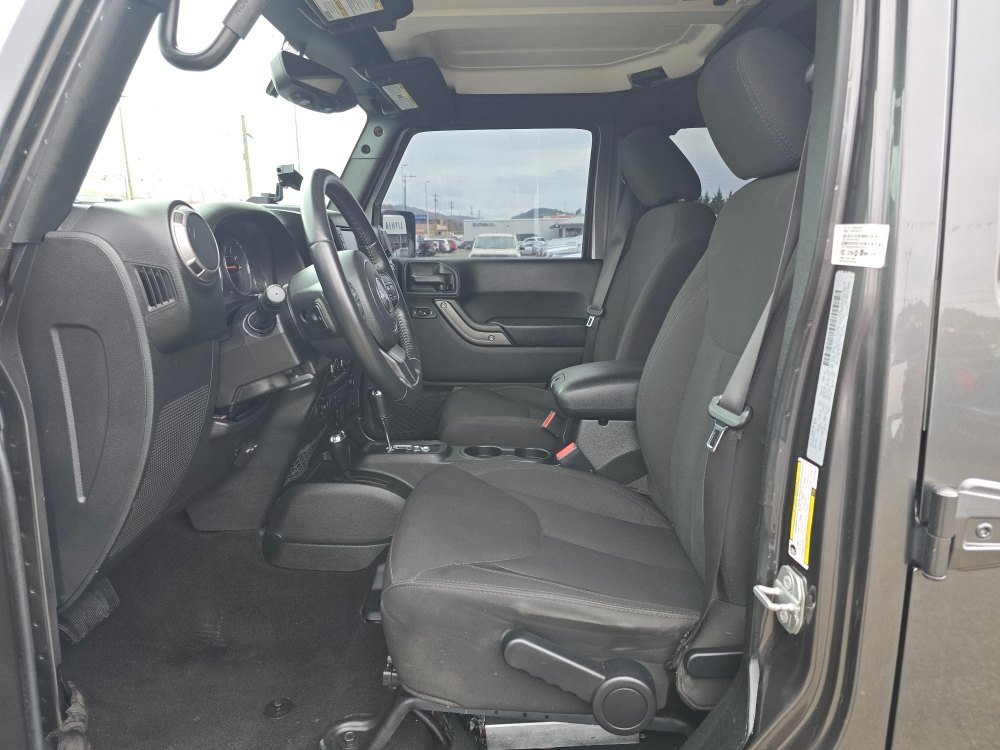 Thumbnail: 2017 Jeep Wrangler - 9