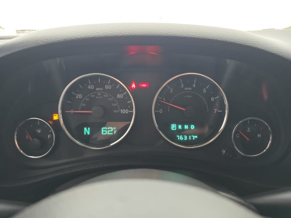 Thumbnail: 2017 Jeep Wrangler - 14