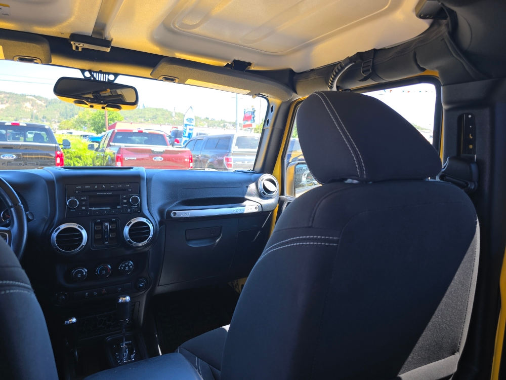 Thumbnail: 2015 Jeep Wrangler - 20
