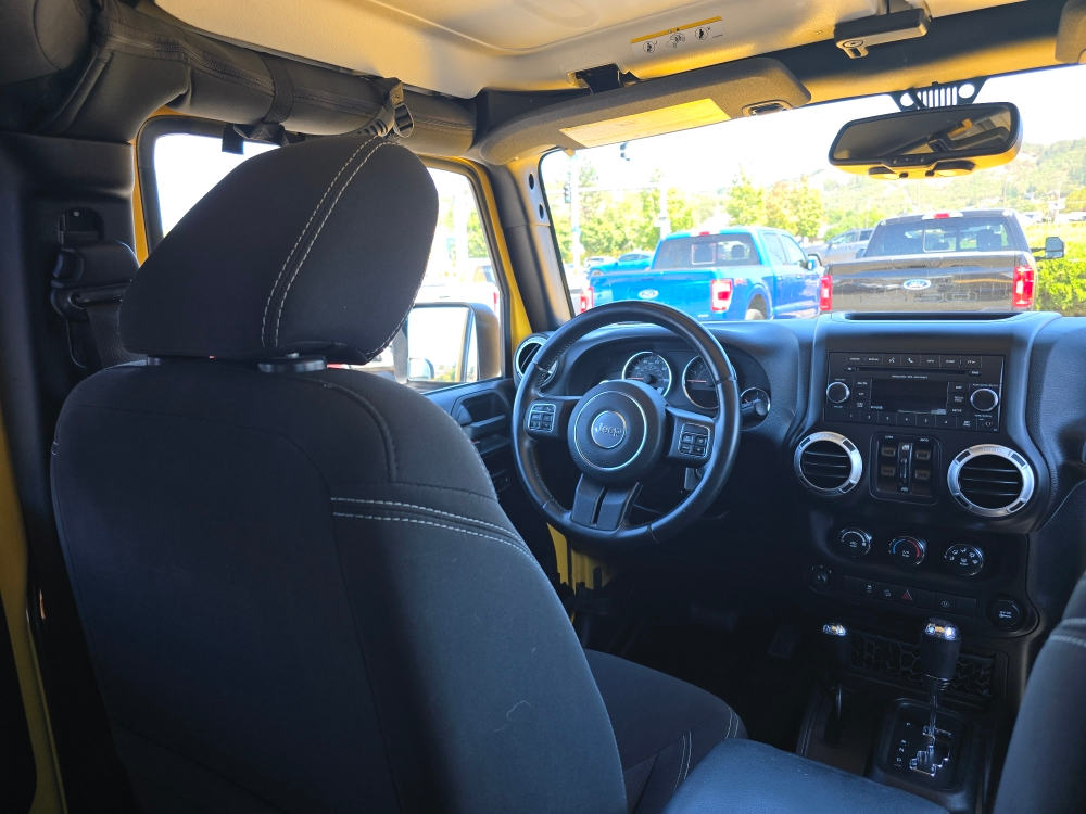 Thumbnail: 2015 Jeep Wrangler - 7