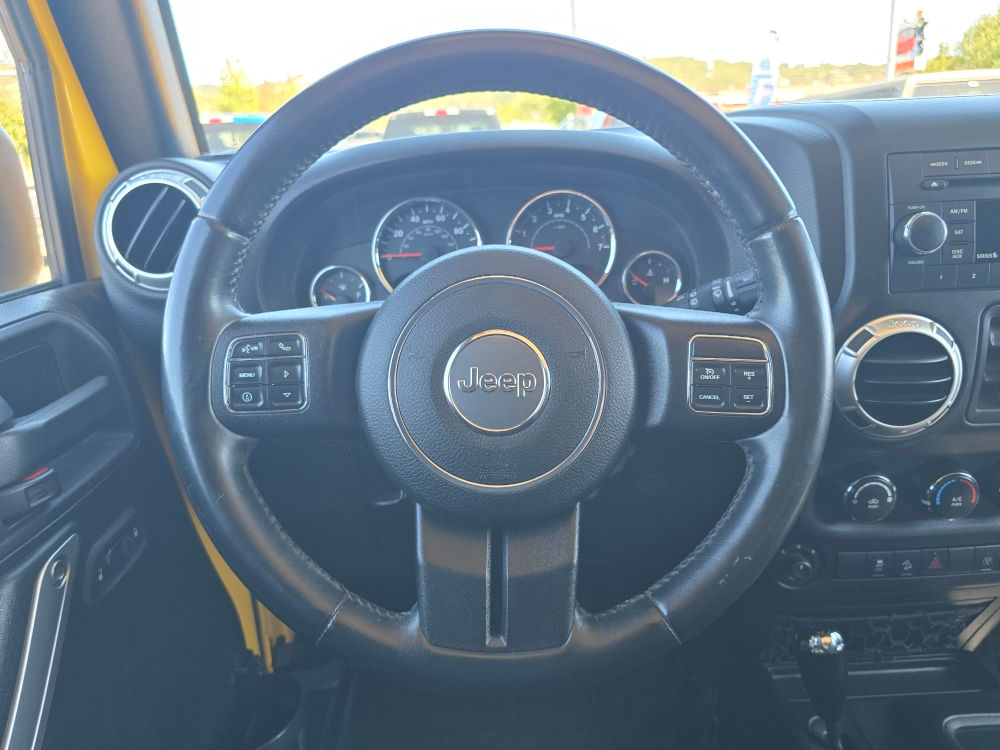 Thumbnail: 2015 Jeep Wrangler - 11