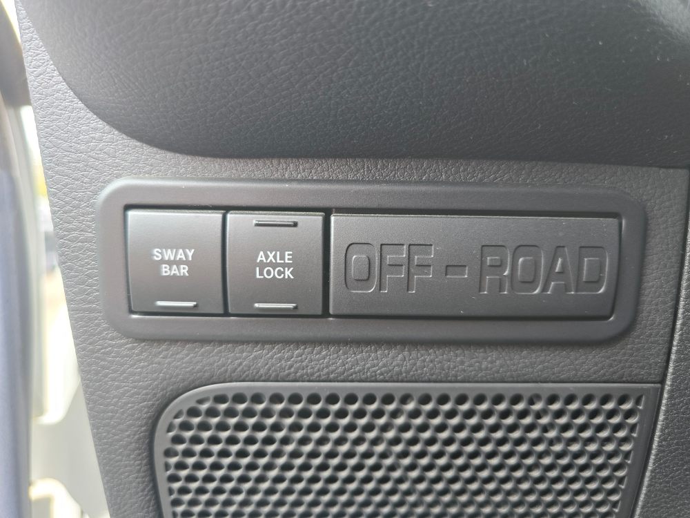 Thumbnail: 2015 Jeep Wrangler - 19