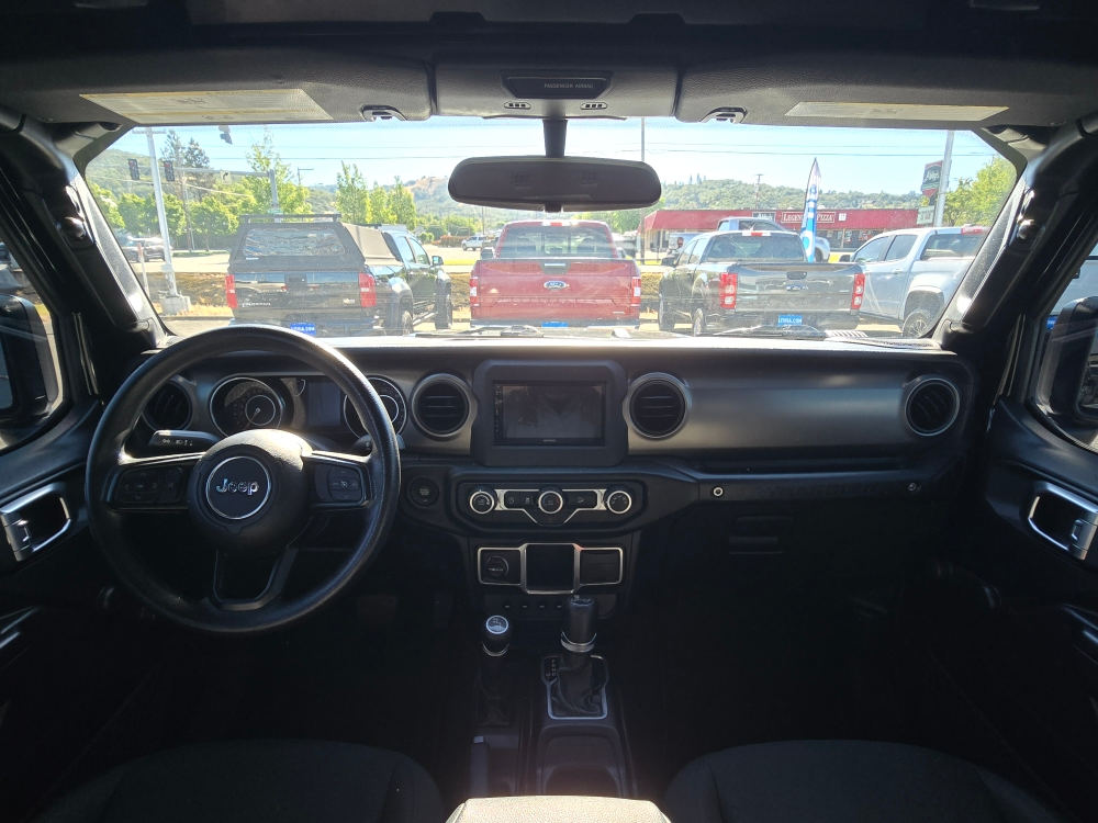 Thumbnail: 2018 Jeep Wrangler - 11