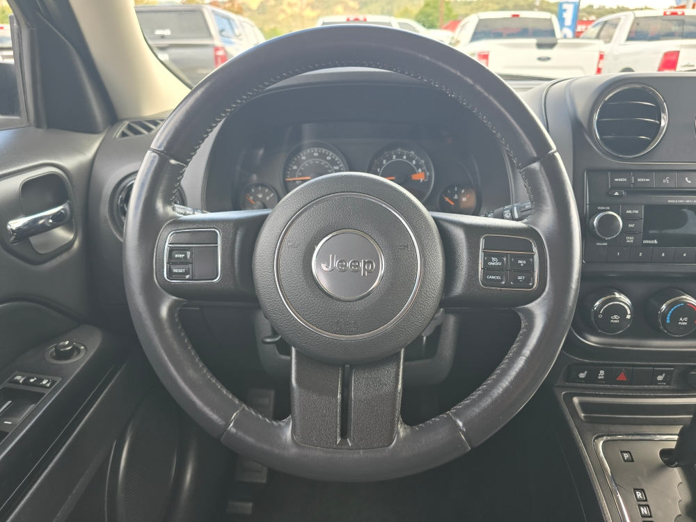 Thumbnail: 2016 Jeep Patriot - 11